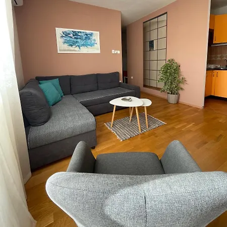 Apartment Oaza Novi Sad